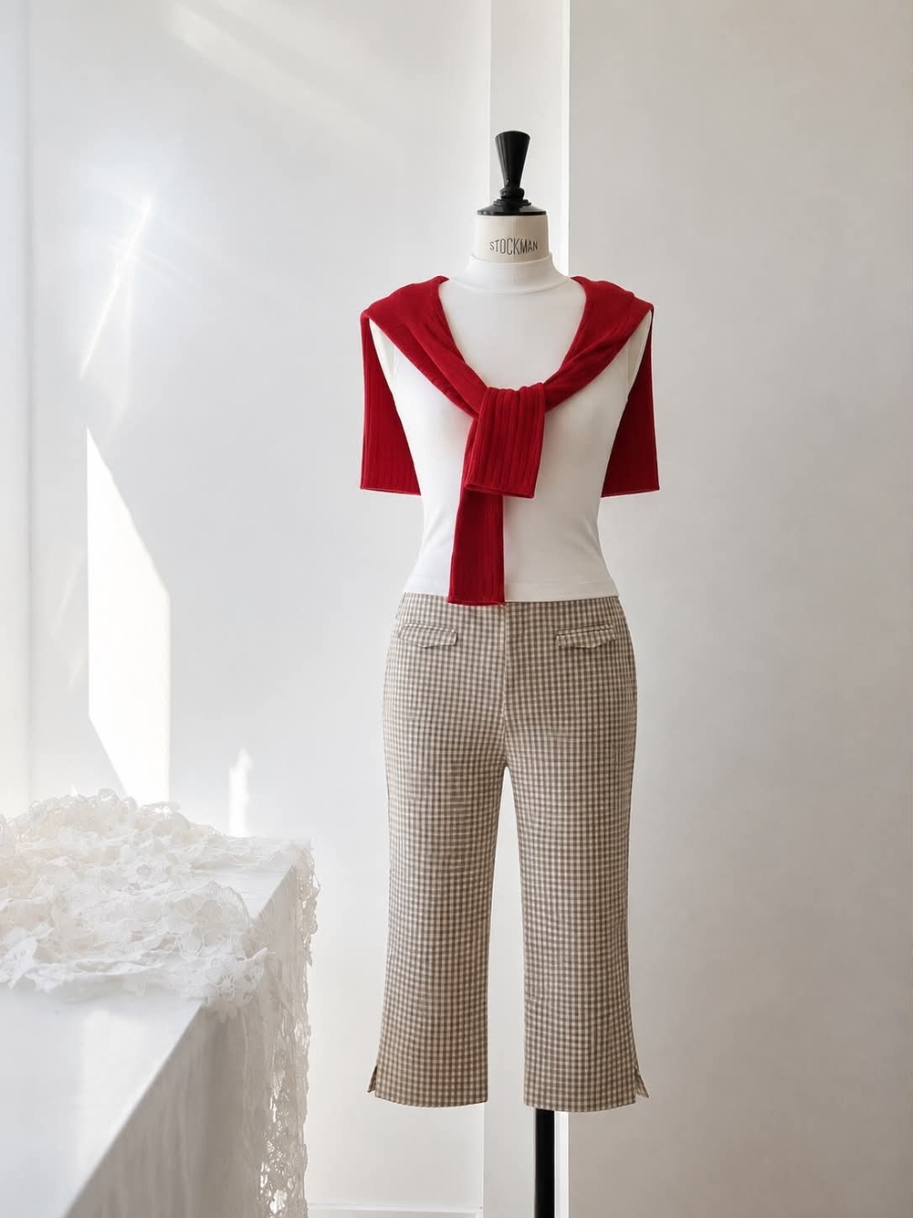 Zara Brown and beige gingham capri pants
